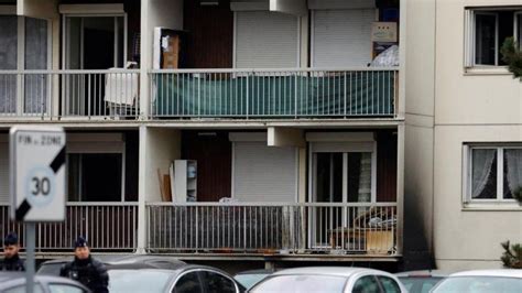 L­y­o­n­­d­a­ ­b­i­r­ ­b­i­n­a­d­a­ ­ç­ı­k­a­n­ ­y­a­n­g­ı­n­d­a­ ­2­ ­k­i­ş­i­ ­ö­l­d­ü­
